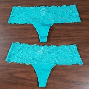 2 NEW Victorias Secret Very Sexy Chantilly Lace Thong Panty Panties Discontinued